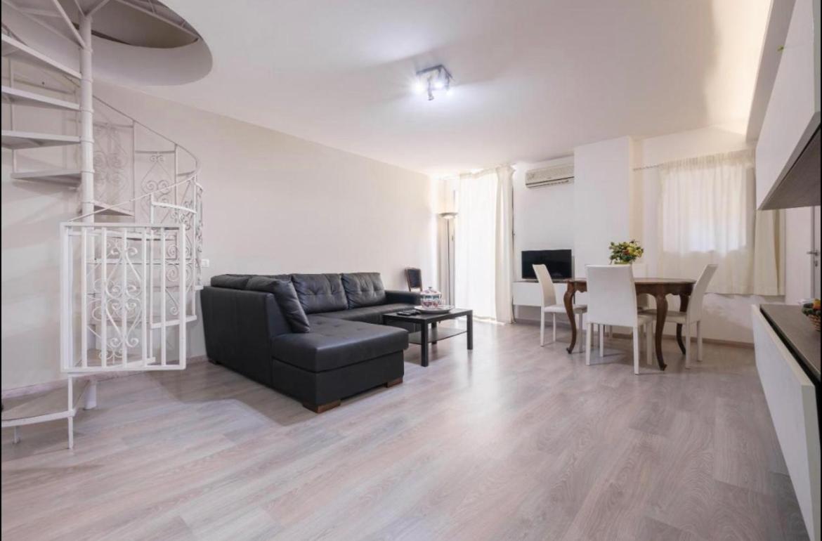 Domus Elisae Apartment Taormina Eksteriør billede